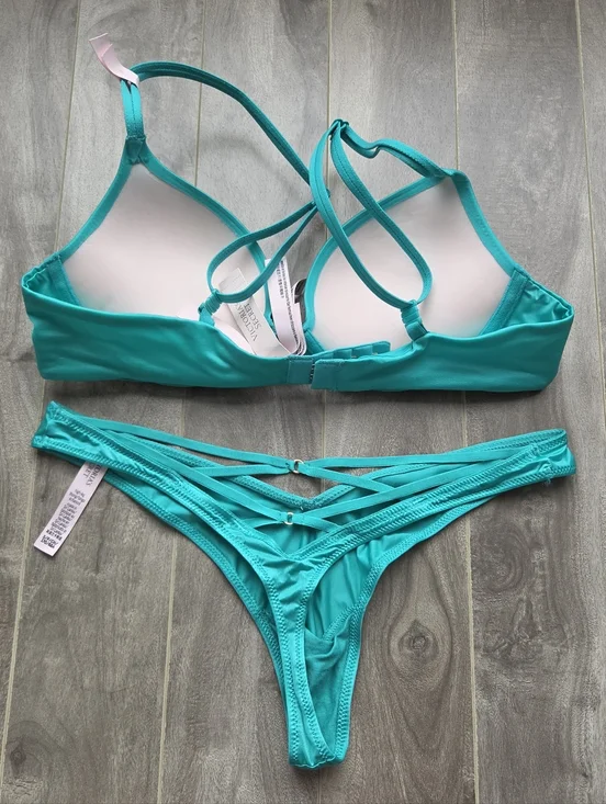 Victoria's Secret Turquoise Lingerie Set - Picture 2 of 3